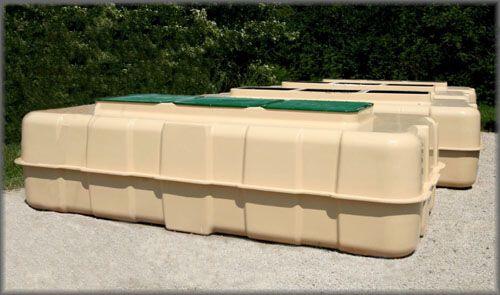 Large Fabricated Fiberglass Tanks (5000 Gallon Capacity)